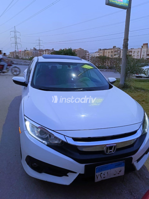 Honda Civic 2018 White Automatic Used for Sale in Greater Cairo ( Cairo + Giza) - 10