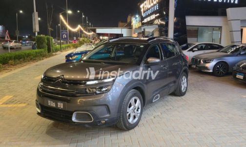 سيتروين C5 2020 رمادي أوتوماتيك مستعملة للبيع في 6 أكتوبر - 2