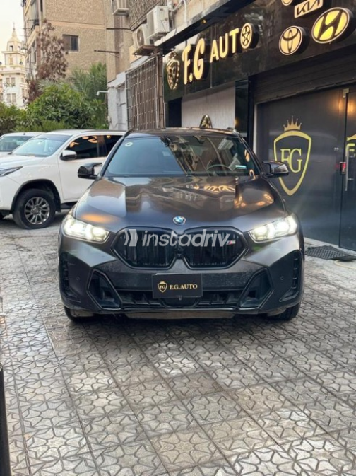 بي ام دبليو X6 2024 أسود أوتوماتيك مستعملة للبيع في مدينة نصر - 6