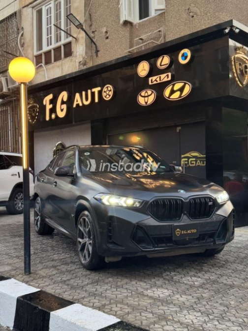 بي ام دبليو X6 2024 أسود أوتوماتيك مستعملة للبيع في مدينة نصر - 7
