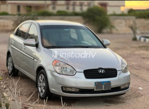 Hyundai Accent 2010 Silver Automatic Used for Sale in El Haram - 5