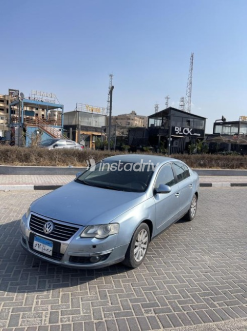 Volkswagen Passat 2007 Cyan Automatic Used for Sale in Cairo - 2