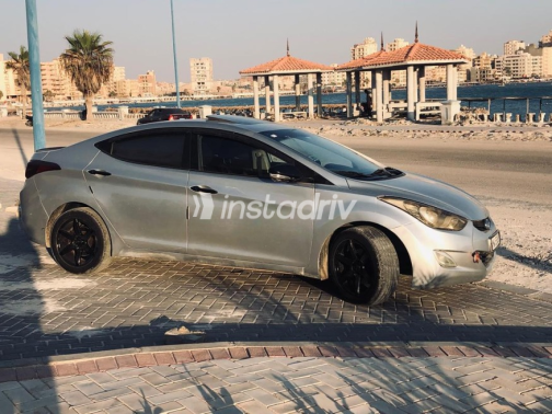 Hyundai Elantra MD 2013 Silver Automatic Used for Sale in Marsa Matrouh - 2
