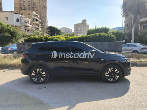 Opel Grandland 2022 White Automatic Used for Sale in Greater Cairo ( Cairo + Giza) - 5