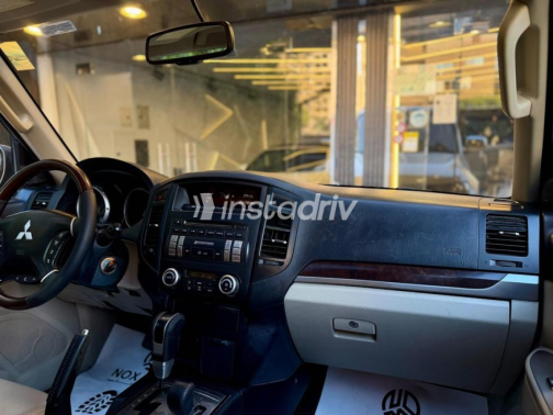 Mitsubishi Pajero 2011 White Automatic Used for Sale in Nasr city - 7