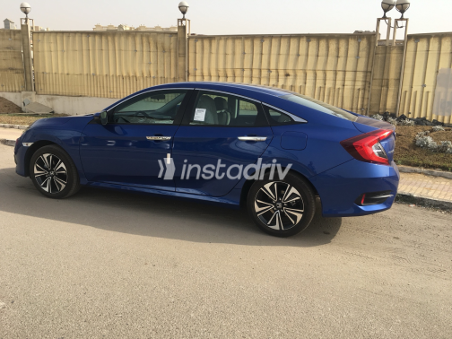 Honda Civic 2018 Blue Automatic Used for Sale in Greater Cairo ( Cairo + Giza) - 2