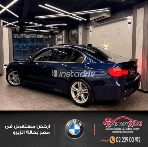 بي ام دبليو 320 2017 أزرق غامق أوتوماتيك مستعملة للبيع في القاهرة - 2