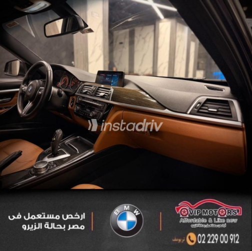 بي ام دبليو 320 2017 أزرق غامق أوتوماتيك مستعملة للبيع في القاهرة - 8