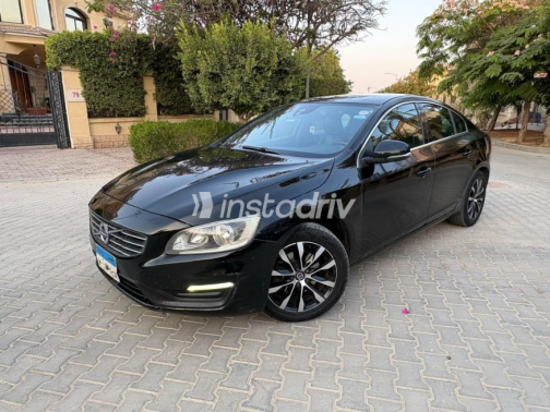 فولفو S60 2017 أبيض أوتوماتيك مستعملة للبيع في القاهرة الكبرى ( القاهرة - الجيزة) - 1