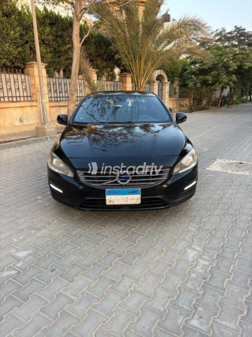 فولفو S60 2017 أبيض أوتوماتيك مستعملة للبيع في القاهرة الكبرى ( القاهرة - الجيزة) - 6