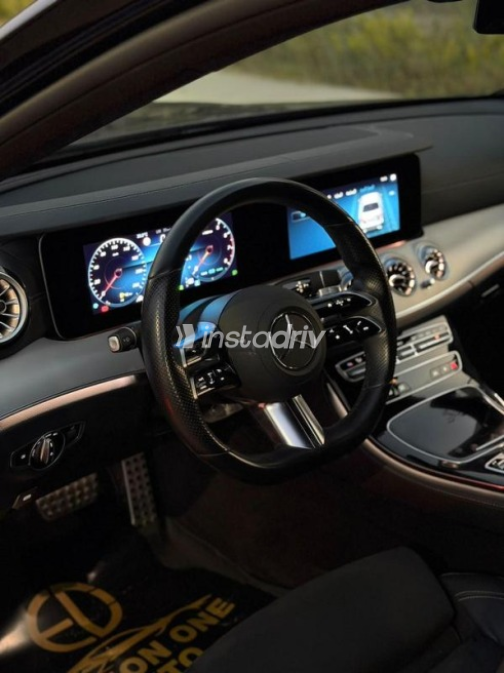 Mercedes E 200 2022 Dark Blue Automatic Used for Sale in Cairo - 7