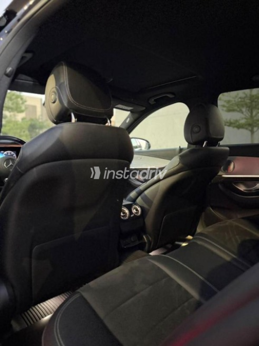 Mercedes E 200 2022 Dark Blue Automatic Used for Sale in Cairo - 9
