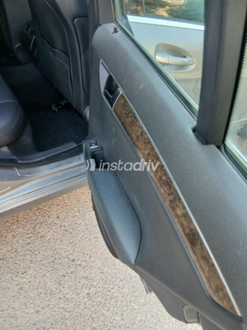 Mercedes C 250 2011 Dark Gray Automatic Used for Sale in Greater Cairo ( Cairo + Giza) - 8