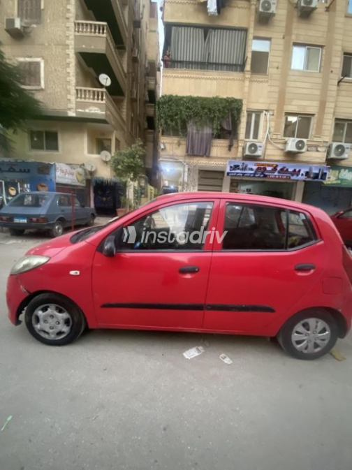 هيونداي I10 2012 أحمر أوتوماتيك مستعملة للبيع في الهرم - 4