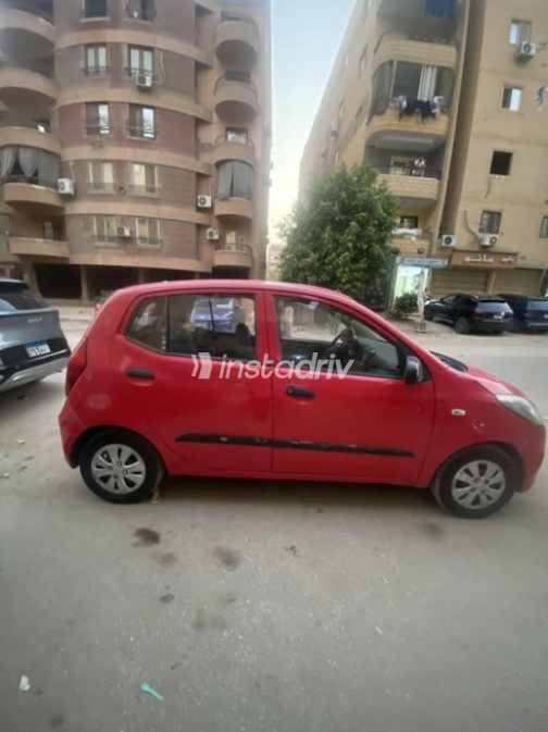 هيونداي I10 2012 أحمر أوتوماتيك مستعملة للبيع في الهرم - 5