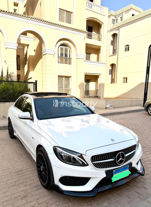 Mercedes C 180 2015 White Automatic Used for Sale in Greater Cairo ( Cairo + Giza) - 4