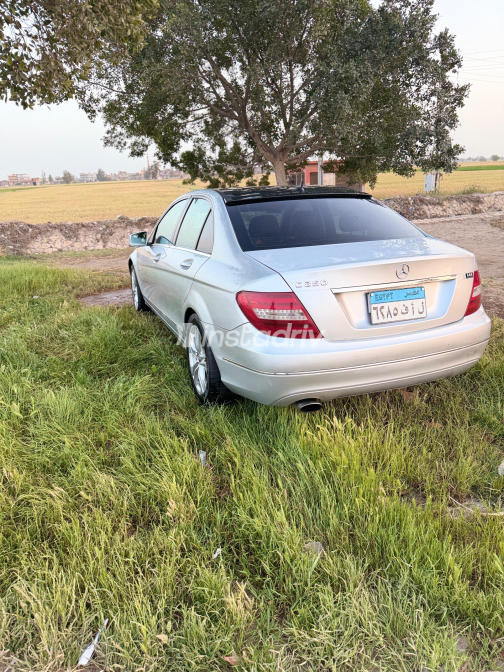 مرسيدس C 250 2012 فضي أوتوماتيك مستعملة للبيع في القاهرة الكبرى ( القاهرة - الجيزة) - 3