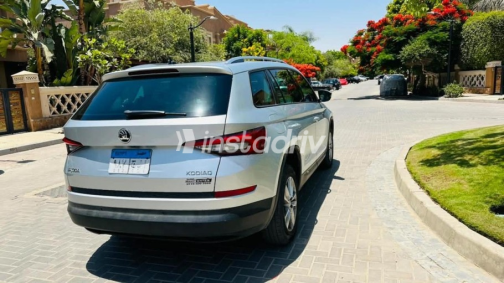 سكودا كودياك 2019 فضي أوتوماتيك مستعملة للبيع في القاهرة - 8