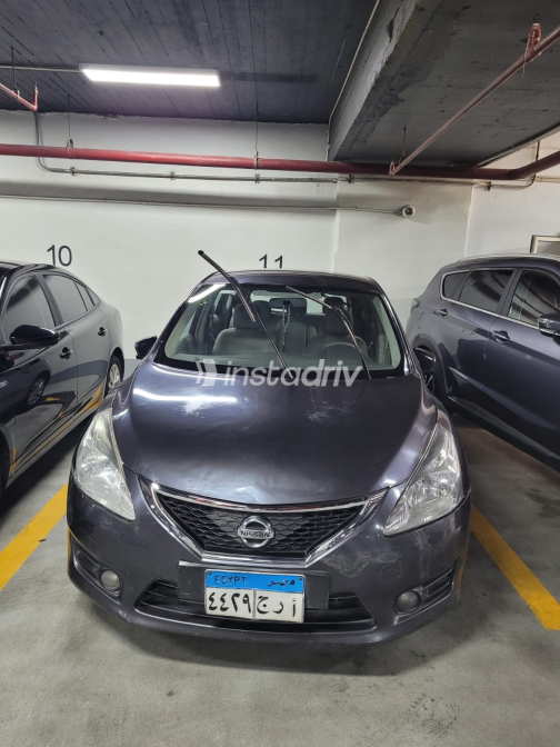 Nissan Tiida 2014 Dark Gray Automatic Used for Sale in Greater Cairo ( Cairo + Giza) - 5