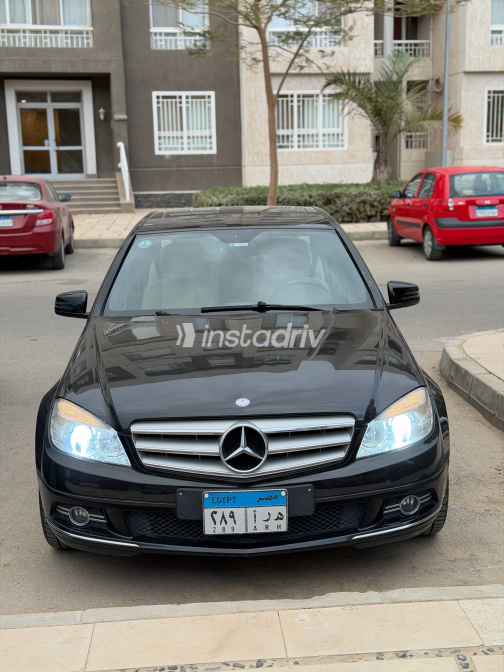 Mercedes C 280 2009 Black Automatic Used for Sale in Greater Cairo ( Cairo + Giza) - 5