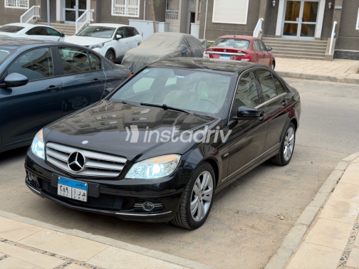 Mercedes C 280 2009 Black Automatic Used for Sale in Greater Cairo ( Cairo + Giza) - 6