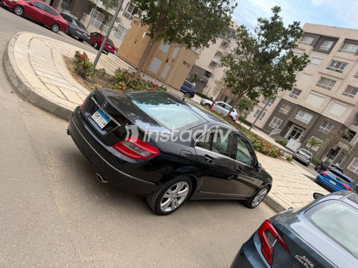 Mercedes C 280 2009 Black Automatic Used for Sale in Greater Cairo ( Cairo + Giza) - 10