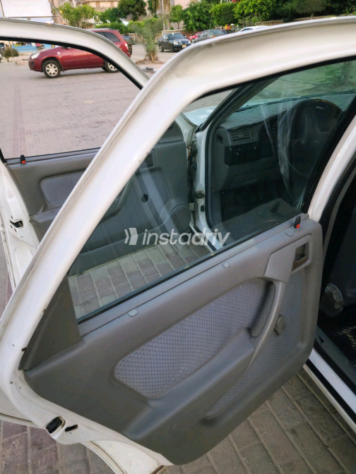 Opel Vectra 1996 White Manual Used for Sale in Greater Cairo ( Cairo + Giza) - 9