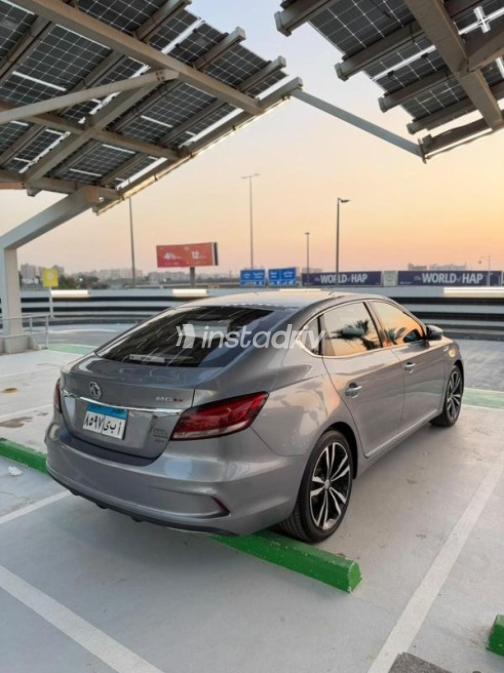 ام جى 6 2022 أبيض أوتوماتيك مستعملة للبيع في القاهرة الكبرى ( القاهرة - الجيزة) - 6