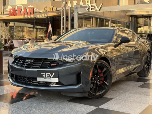 Chevrolet Camaro 2023 Gray Automatic Used for Sale in Sheikh Zayed City - 10