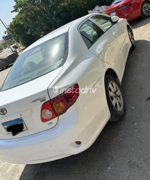 Toyota Corolla 2009 White Automatic Used for Sale in Cairo - 4
