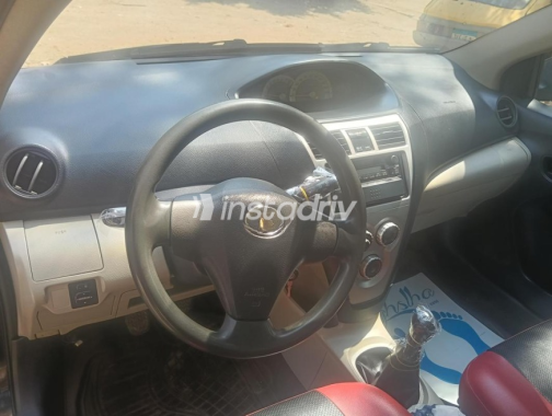Toyota Yaris 2007 Black Automatic Used for Sale in Nasr city - 5
