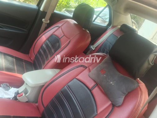 Toyota Yaris 2007 Black Automatic Used for Sale in Nasr city - 6