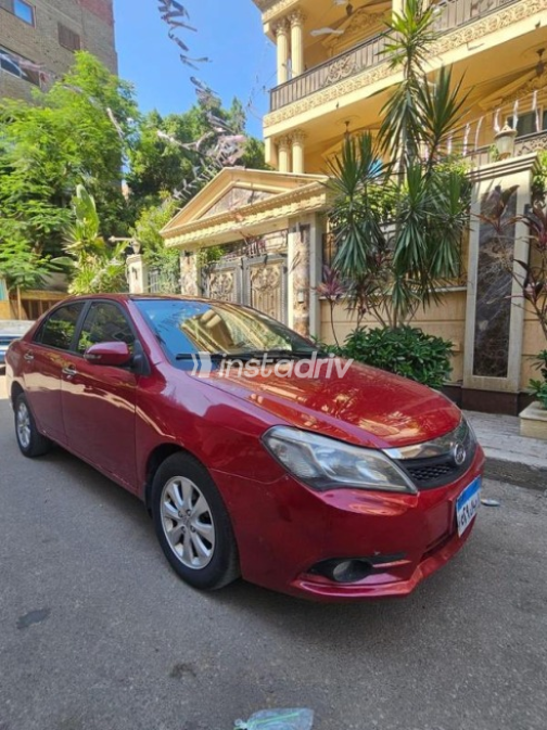 Byd F3 2020 Dark Red Automatic Used for Sale in Greater Cairo ( Cairo + Giza) - 2