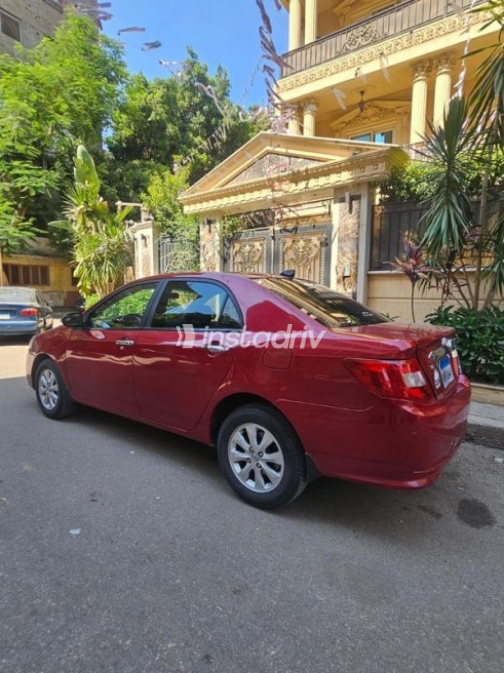 Byd F3 2020 Dark Red Automatic Used for Sale in Greater Cairo ( Cairo + Giza) - 3