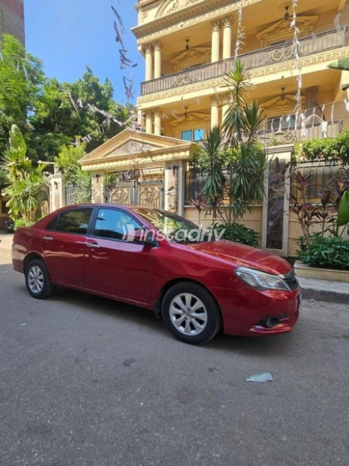 Byd F3 2020 Dark Red Automatic Used for Sale in Greater Cairo ( Cairo + Giza) - 6