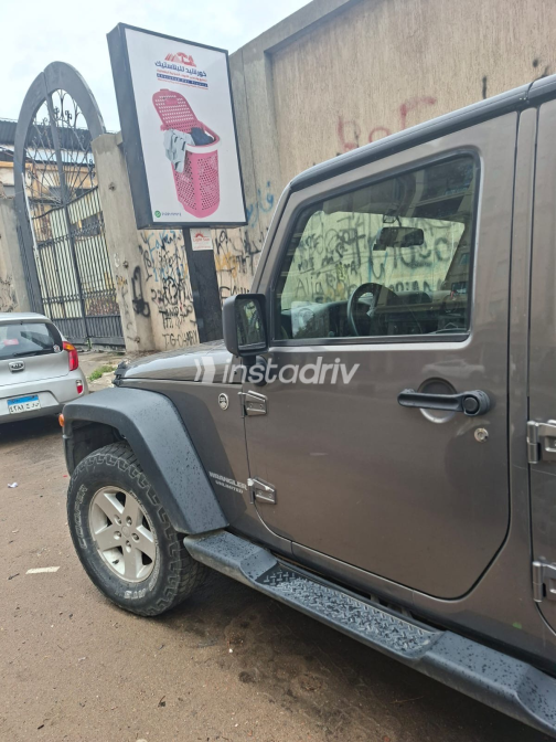 Jeep Wrangler 2014 Dark Gray Automatic Used for Sale in Greater Cairo ( Cairo + Giza) - 2