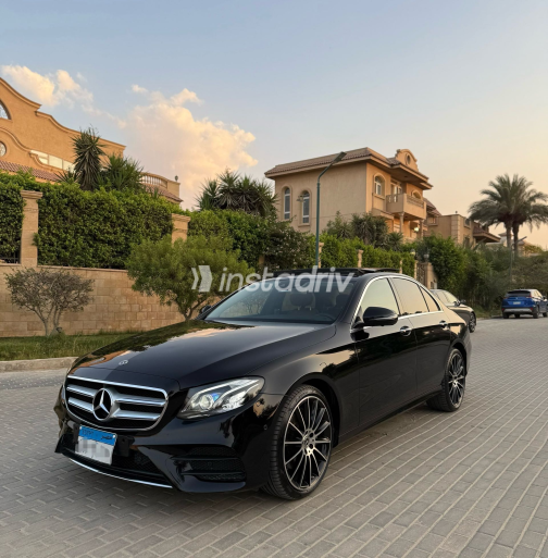 مرسيدس E 200 2020 أسود أوتوماتيك مستعملة للبيع في القاهرة الكبرى ( القاهرة - الجيزة) - 7
