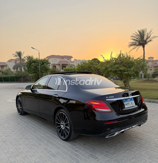 مرسيدس E 200 2020 أسود أوتوماتيك مستعملة للبيع في القاهرة الكبرى ( القاهرة - الجيزة) - 8