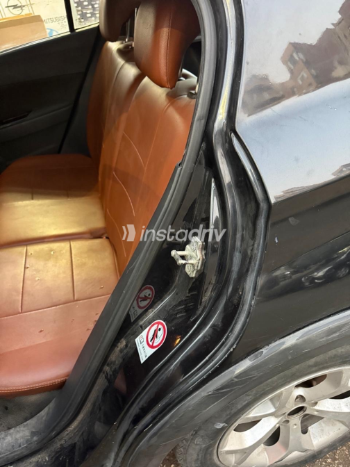 Brilliance FRV Cross 2015 Black Automatic Used for Sale in Greater Cairo ( Cairo + Giza) - 4