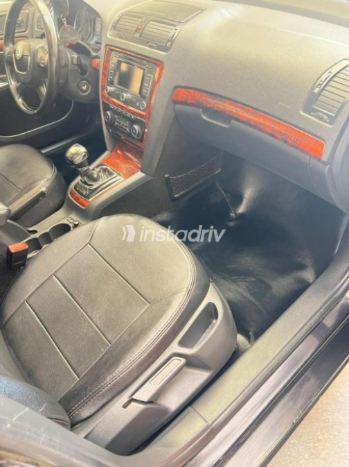 Skoda Fantasia 2010 Black Automatic Used for Sale in Sheikh Zayed City - 3