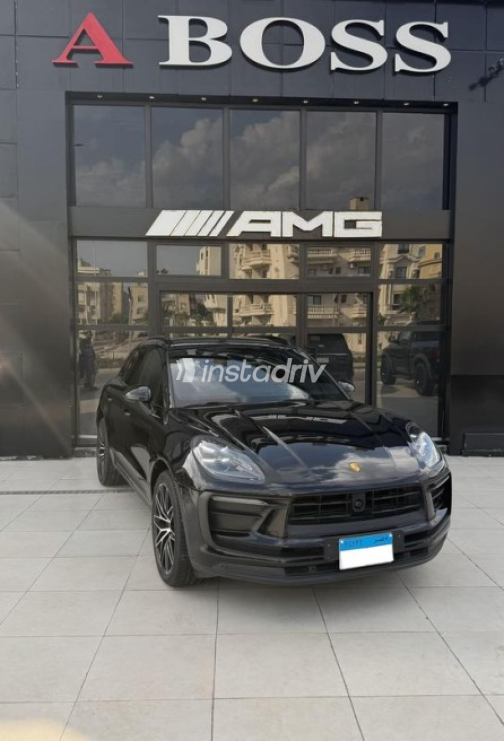 بورش ماكان 2023 أسود أوتوماتيك مستعملة للبيع في مدينة الشيخ زايد - 4