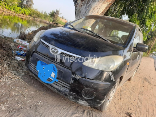 Hyundai I10 2011 Black Automatic Used for Sale in Kafr el-Sheikh - 4