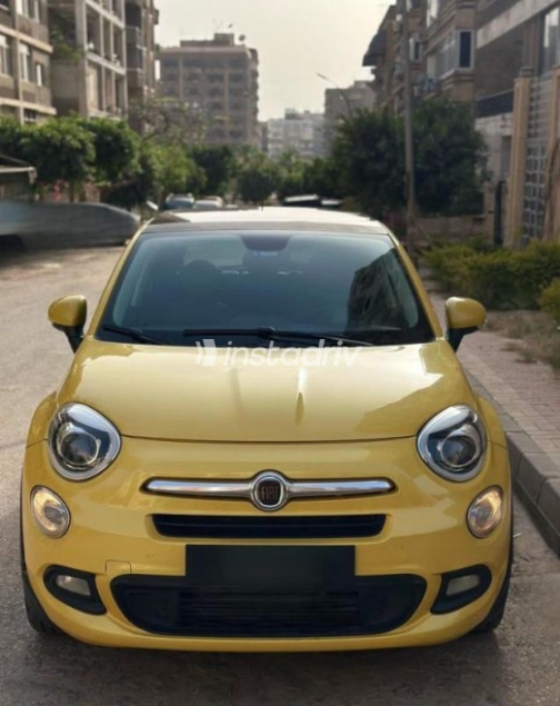 فيات 500 X 2019 أصفر أوتوماتيك مستعملة للبيع في القاهرة - 4