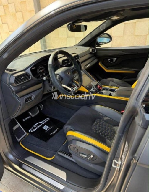 Lamborghini Urus 2023 White Automatic Used for Sale in Sheikh Zayed City - 3