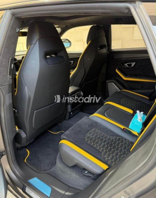 Lamborghini Urus 2023 White Automatic Used for Sale in Sheikh Zayed City - 4