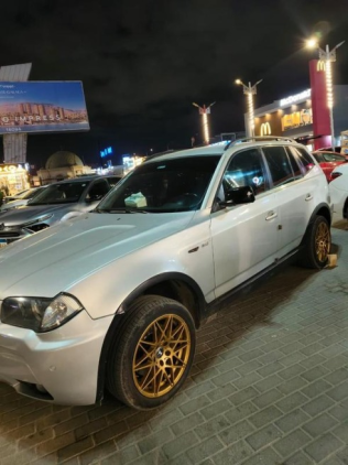 بي ام دبليو X5 2006 فضي أوتوماتيك مستعملة للبيع في الجيزة