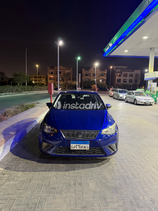 Seat Ibiza 2019 Blue Automatic Used for Sale in Greater Cairo ( Cairo + Giza) - 5