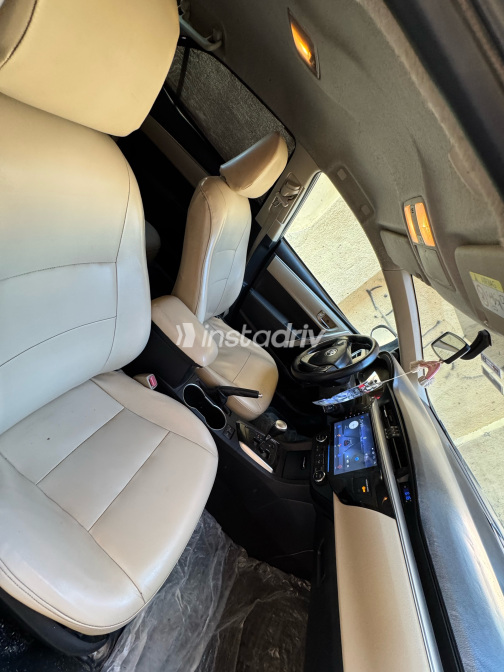 Toyota Corolla 2015 Beige Automatic Used for Sale in Greater Cairo ( Cairo + Giza) - 7