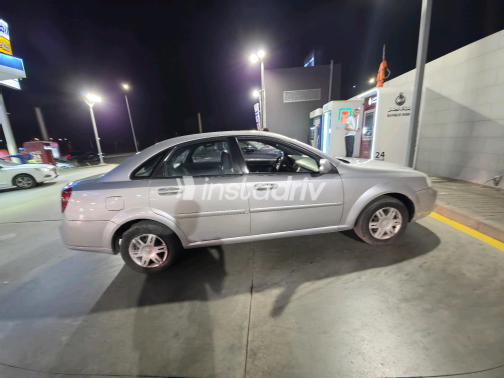 Chevrolet Optra 2010 Silver Automatic Used for Sale in Greater Cairo ( Cairo + Giza) - 4