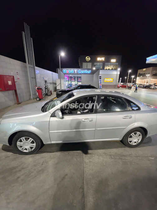 Chevrolet Optra 2010 Silver Automatic Used for Sale in Greater Cairo ( Cairo + Giza) - 5